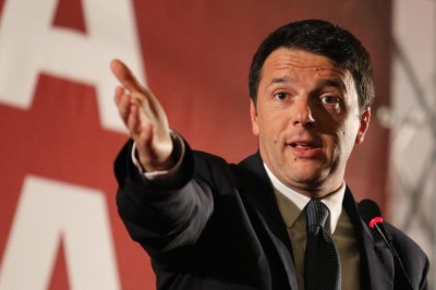 Elezioni 2013 , comizio di Renzi a Napoli