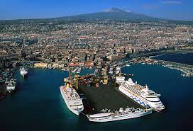 Il porto di Catania