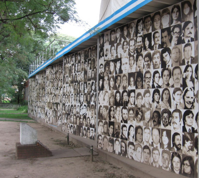 B. Aires, Esma/ Museo della Memoria, foto di desaparecidos