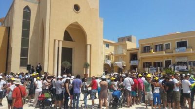 Protesta profughi a Lampedusa