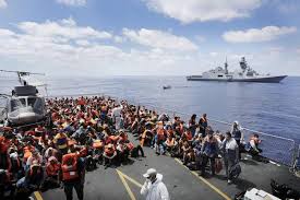 Migranti sulla portaerei Garibaldi