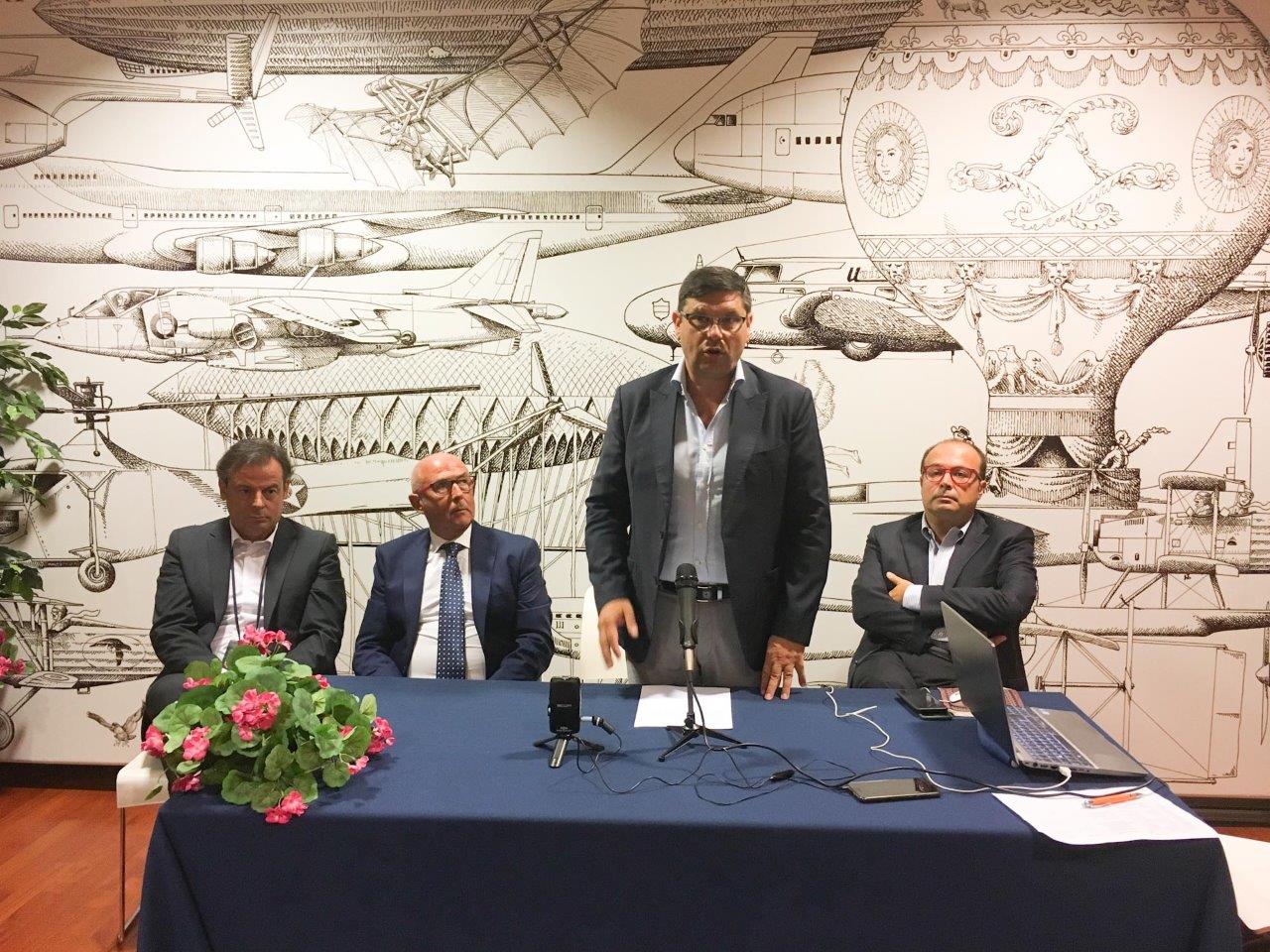 Il direttore, il consigliere e il presidente di Airgest, Michele Bufo, Saverio Caruso, Salvatore Ombra